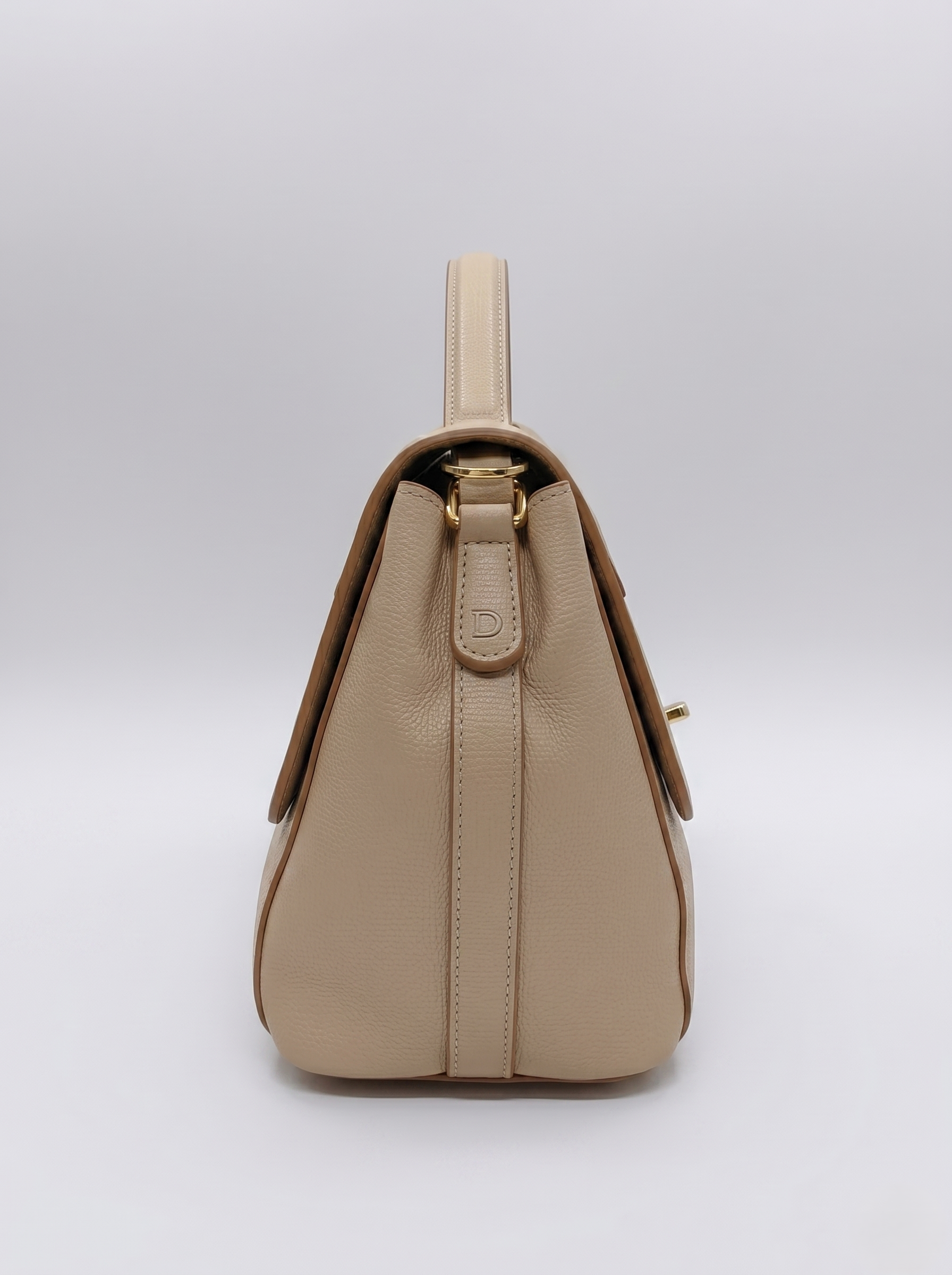 Elegant Flap Shoulder Bag - Image 3