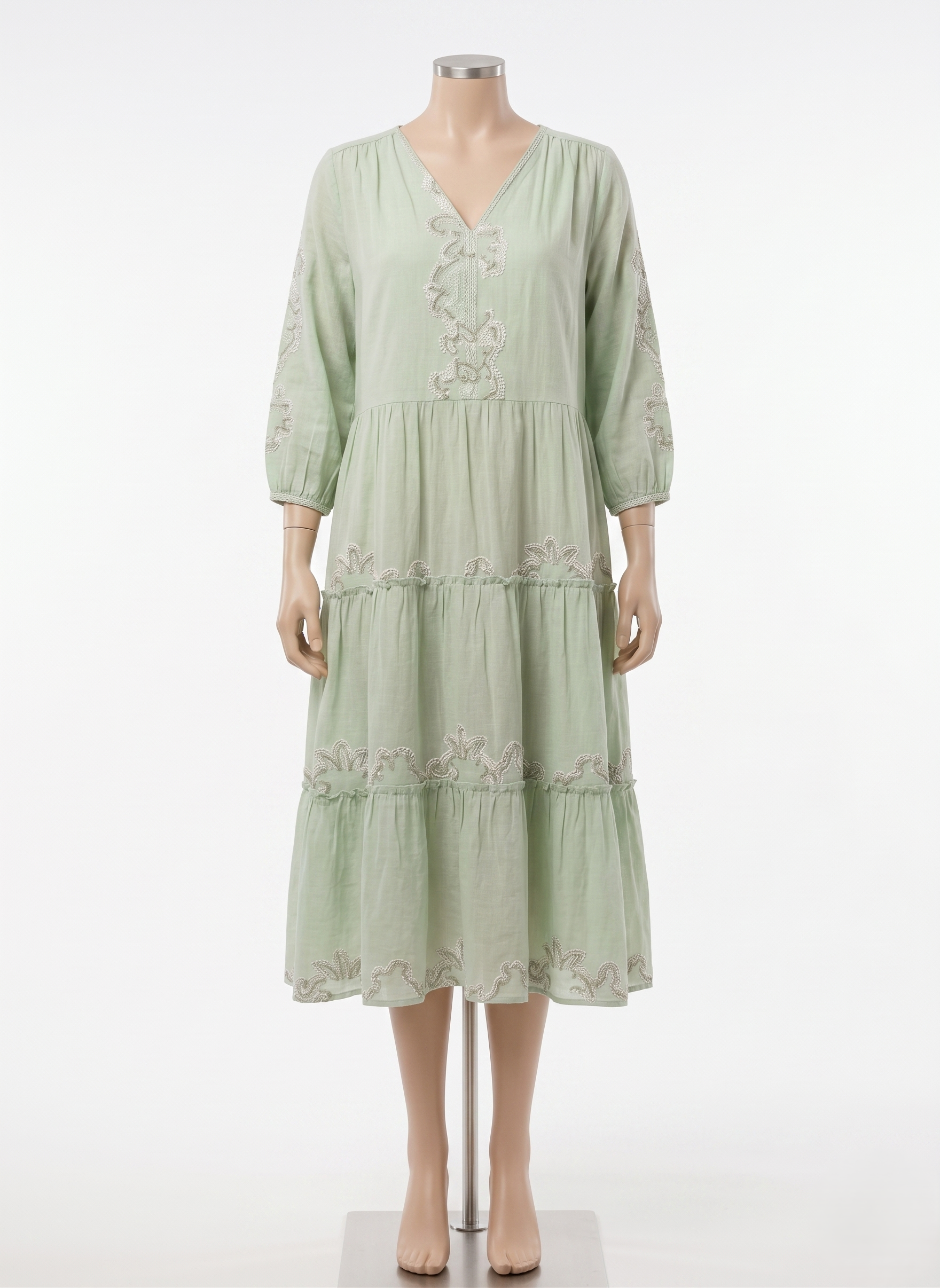 Embroided Tierd Dress - Image 4