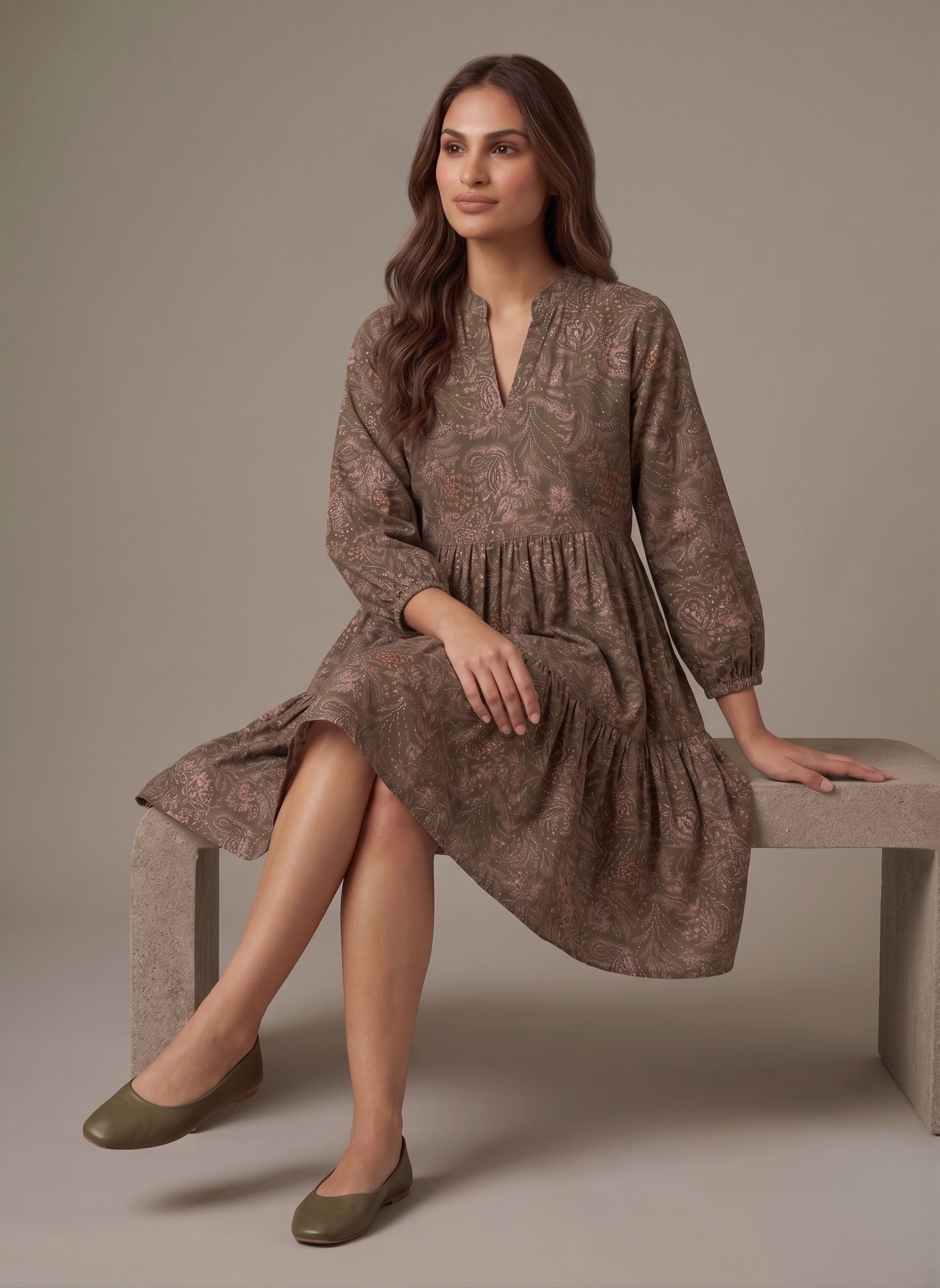 Vintage Floral Print V-Neck Babydoll Dress - Image 4