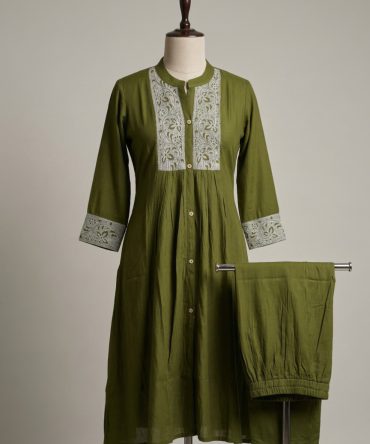Flared Rayon Kurti with Pants