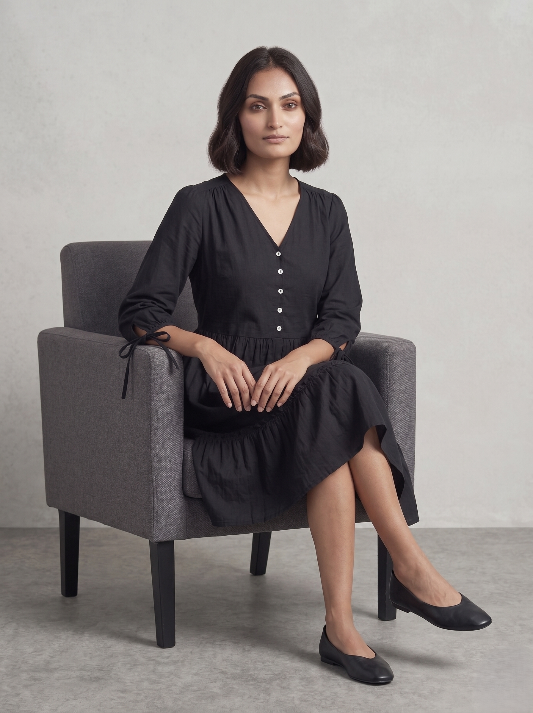 v-neck smocked one pies - Image 3